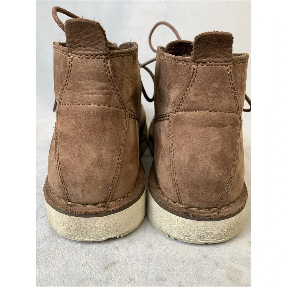Timberland Chukka Boots Men's Size 11 Premium Suede‎ Shoes With Sensorflex